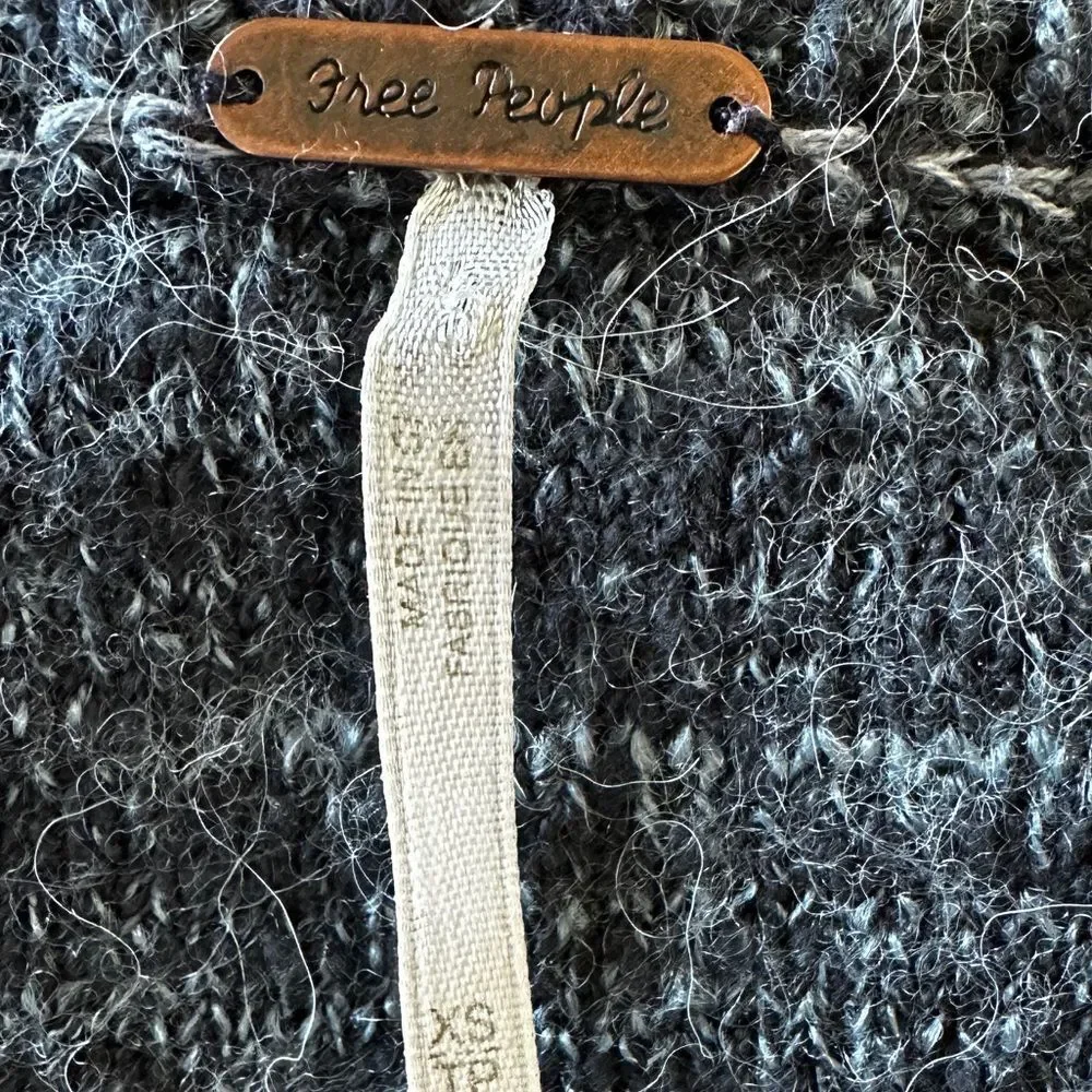 Free People In My Pocket Cropped Boxy Sweater w/ Pockets in Charcoal Grey XS - Picture 13 of 15